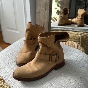 Frye Veronica Bootie size 8.5